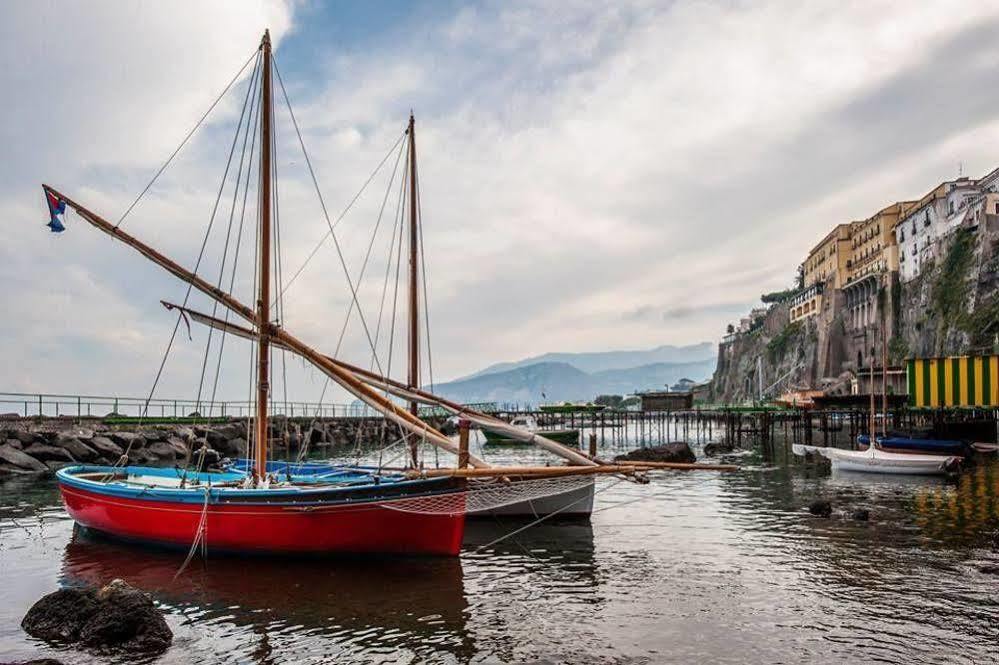 Surriento Suites Sorrento Eksteriør billede