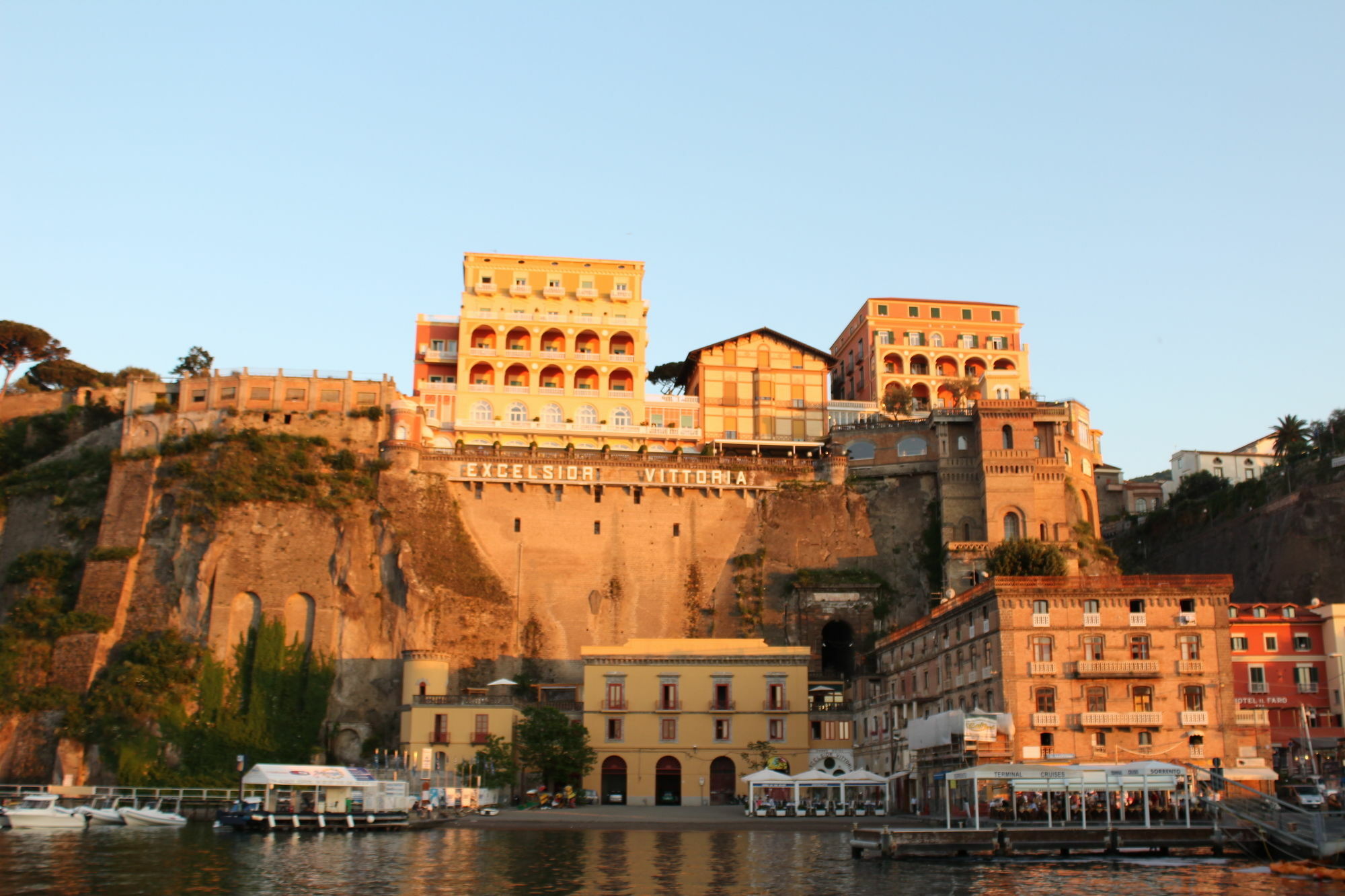 Surriento Suites Sorrento Eksteriør billede